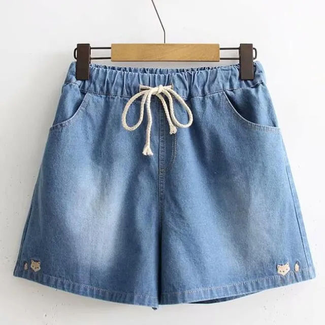 Rabbit Embroidery Vintage Denim Shorts